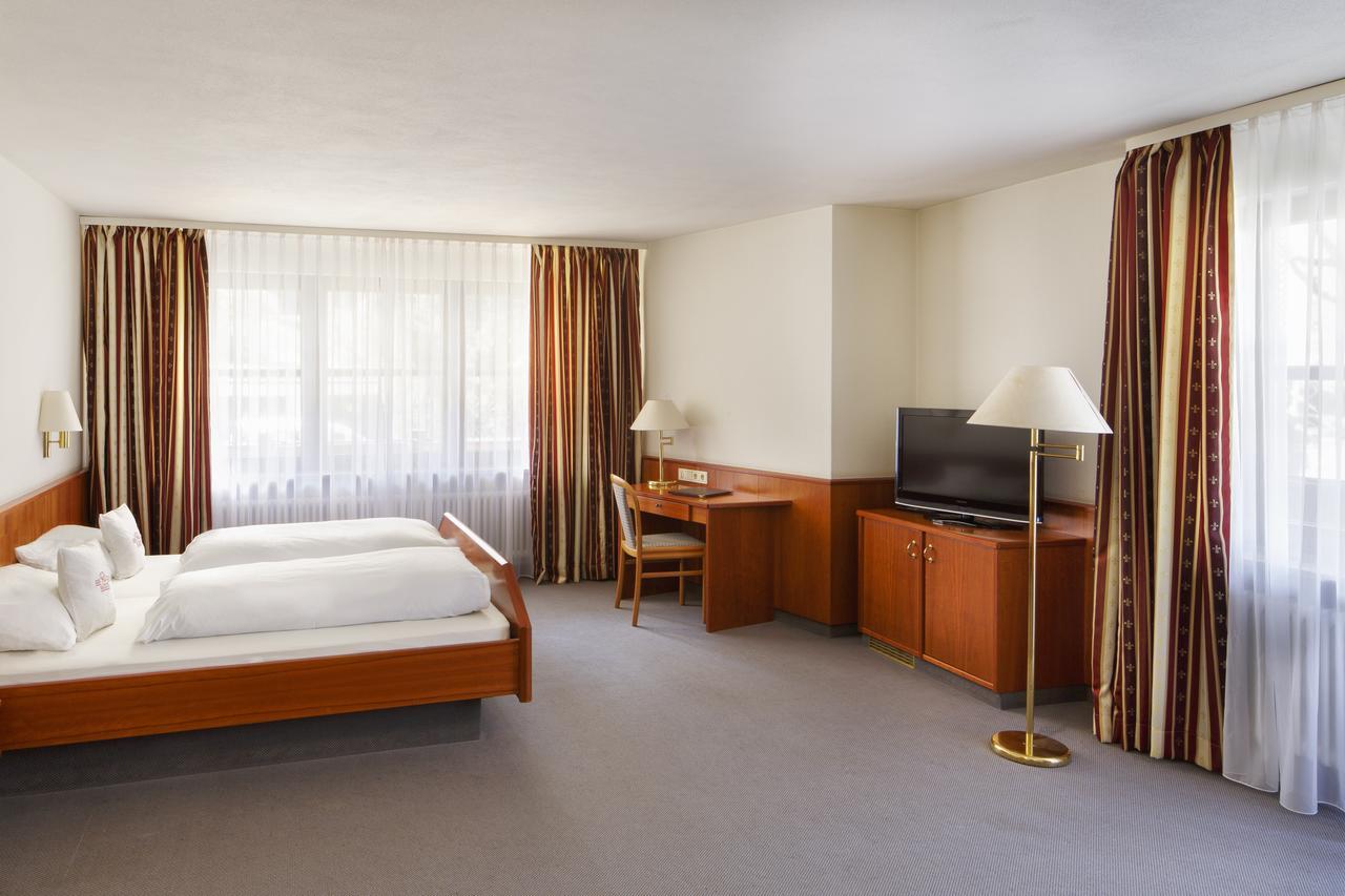 Invite Hotel Loewen Freiburg Eksteriør billede